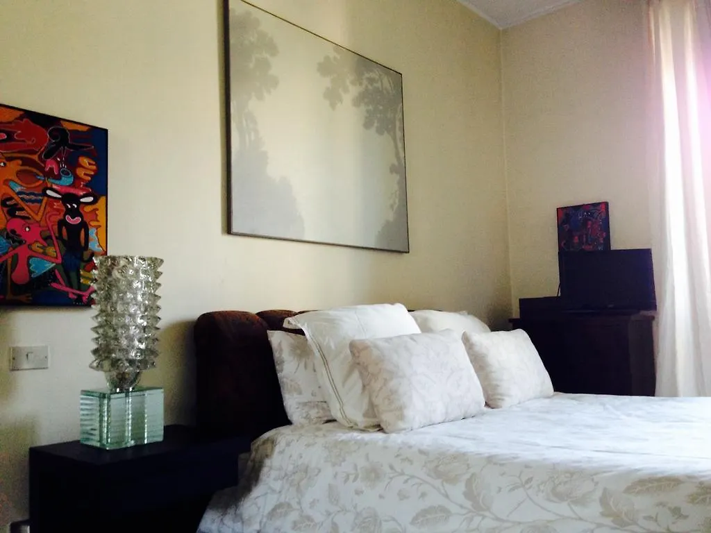 Bed & Breakfast B&B Mundi Milan Italy